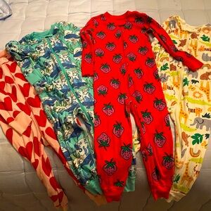Girls Hanna Anderson Pajamas (lot of 4)